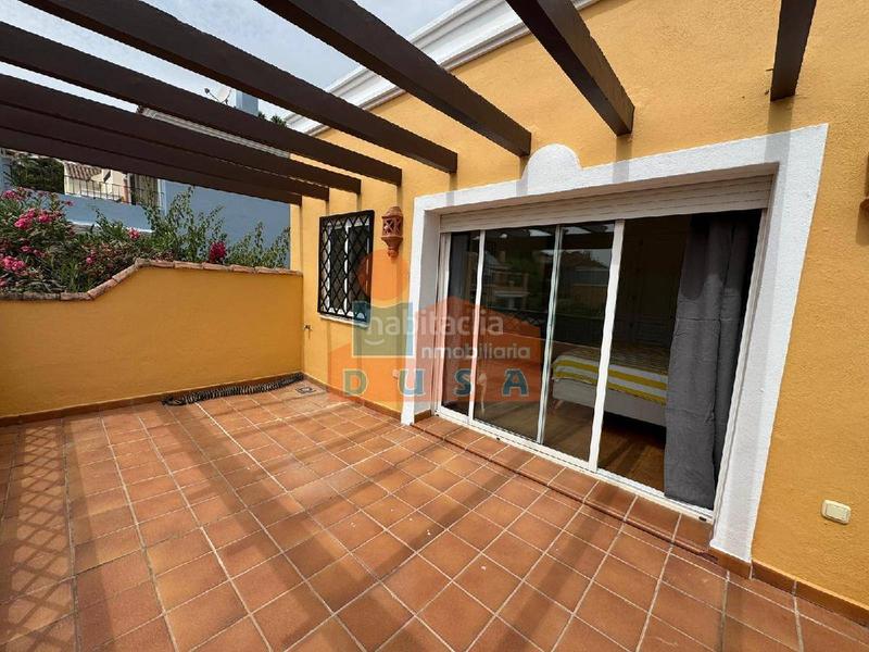 Foto 64fb3dc1-28a1-4e4f-be47-5af1b9d7ae9d. Rent house with parking pool in Los Naranjos Marbella