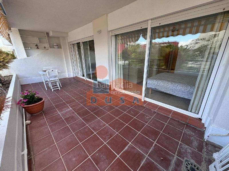 Foto f787d852-34d1-42e0-a709-6a31cc742038. Lloguer pis amb calefacció aparcament piscina a Guadalmina Alta Marbella