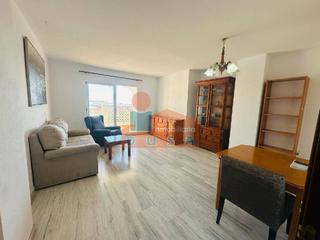 Pis a San Pedro de Alcántara Pueblo. Amplio apartamento en el centro con garaje