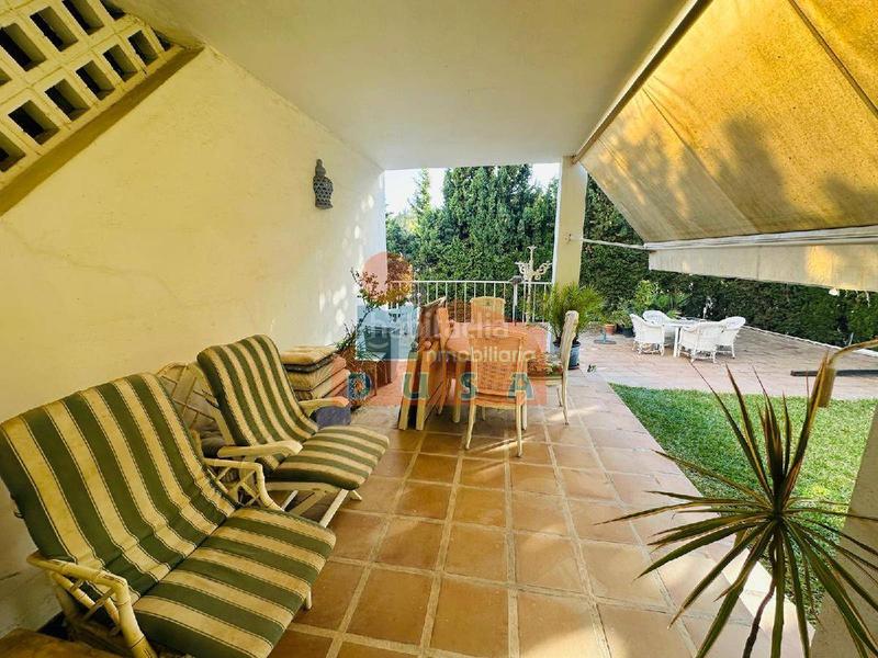 Foto 1f25bc08-fde7-4212-9f91-ee499e8787cc. Chalet villa independiente con muchas opciones en Marbella