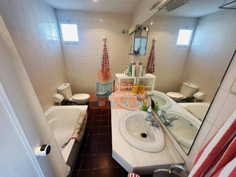 Foto 44741db8-0571-4a63-a5e9-083509dc4128. Chalet villa independiente con muchas opciones en Marbella