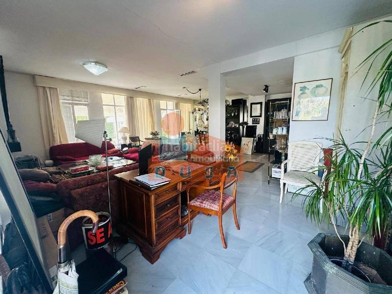 Foto 6530f85f-a9fe-4679-954d-4d4d4d163f74. Chalet villa independiente con muchas opciones en Marbella