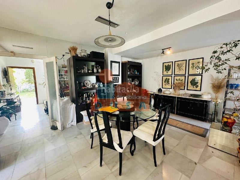 Foto a4833c2a-fb05-4aa9-9cd9-ac796f760fbb. Chalet villa independiente con muchas opciones en Marbella