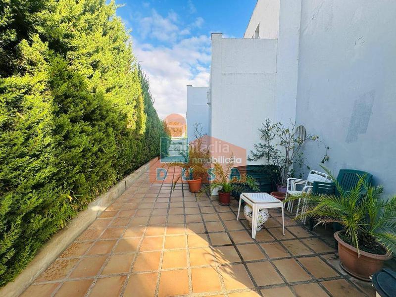 Foto c2854f7b-04a8-4fc3-9954-dac33b65f59d. Chalet villa independiente con muchas opciones en Marbella