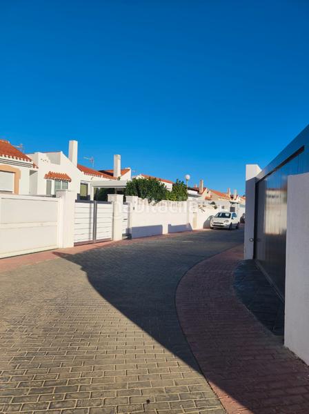 Foto 0ce0b081-374b-478d-ada4-9b10139470e5. Casa a schiera con parcheggio piscina in Almerimar Ejido (El)