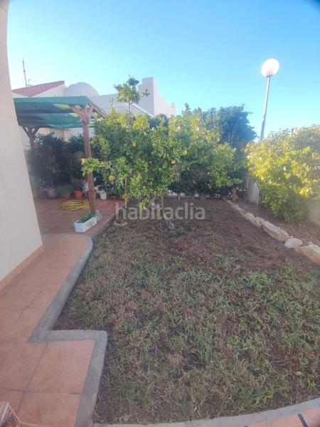 Foto 4a2bd74d-7dc8-4650-96d2-28dd7d437b90. Casa a schiera con parcheggio piscina in Almerimar Ejido (El)
