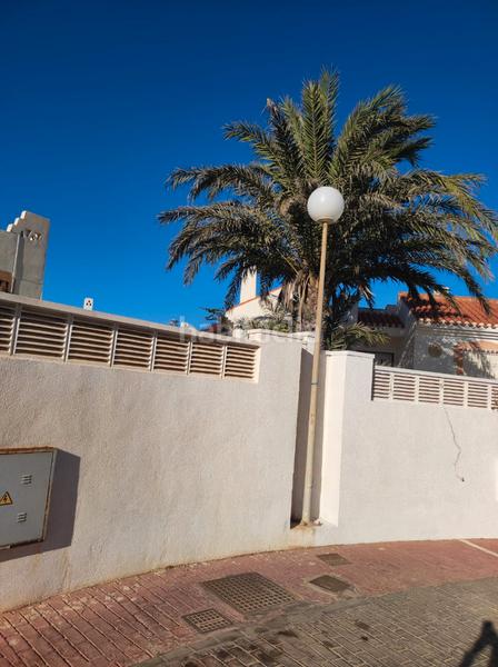 Foto f726dd78-9143-4c95-ac8e-281a08a01938. Casa a schiera con parcheggio piscina in Almerimar Ejido (El)