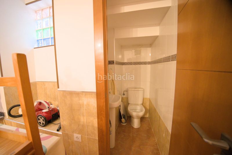 Foto 98a0c656-a426-4110-8aa1-e92924b0882f. Casa adossada a Ugíjar