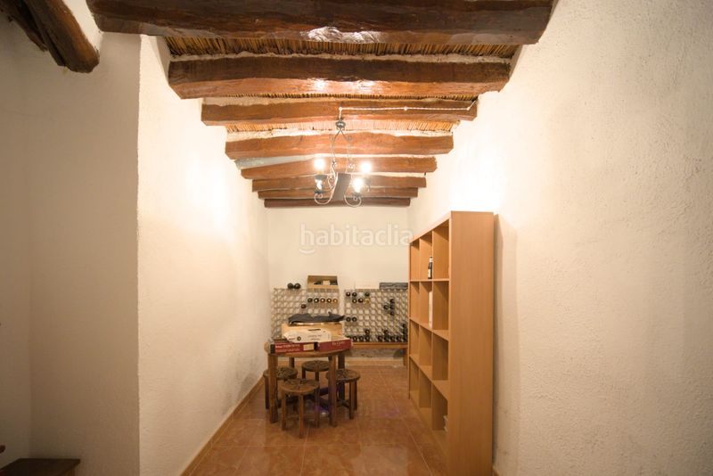 Foto a7290ddc-70eb-4ca2-8c82-aad465bb4def. Casa adossada a Ugíjar