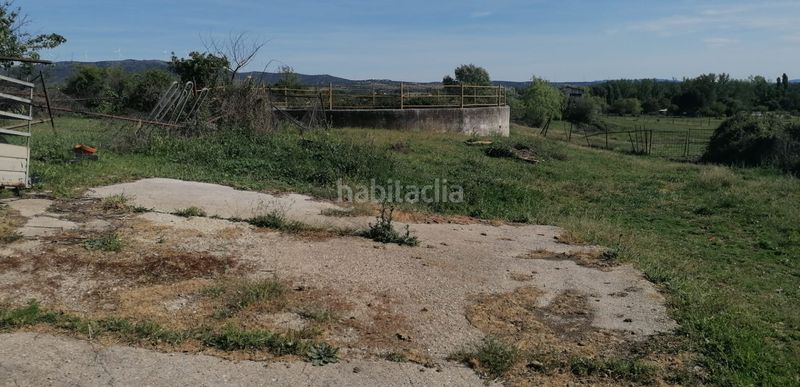 Foto abbbebc2-2b93-443b-ab90-70c820f18000. Xalet amb xemeneia calefacció aparcament piscina a Carcaboso