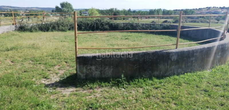 Foto e4d038c6-174a-4529-a392-d243fe443557. Xalet amb xemeneia calefacció aparcament piscina a Carcaboso