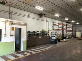 Capannone industriale in Santa María del Águila. Nave industrial