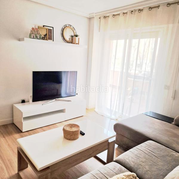 Foto e5679fc7-3cdd-4f2d-9a46-c8e2ec2ad08a. Flat in Nueva Andalucía Almería