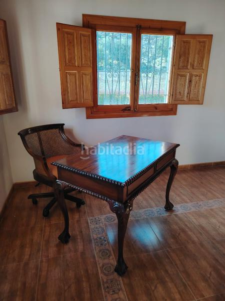 Foto cfb79e77-84f5-474e-bec4-d024f488c8e3. Masia amb xemeneia aparcament piscina a Dalías