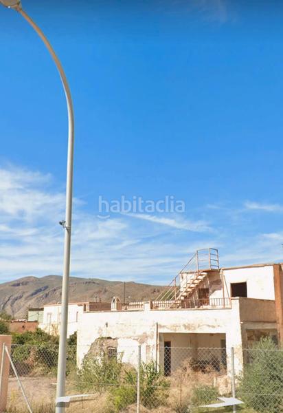 Foto 233d949b-e49b-4b85-880c-f64e91d99f98. Terrain résidentiel dans Berja