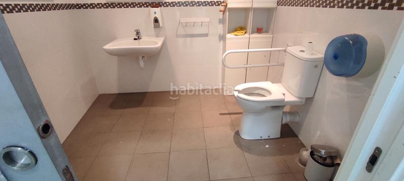 Foto 5132be86-30c8-49ae-8d1e-285c515c1fcb. Locale commerciale in plaza llano 24b in Valle de Trápaga - Trapagaran