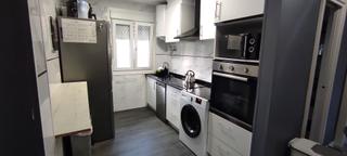 Pis en Valle de Trpaga - Trapagaran. Imaz vende