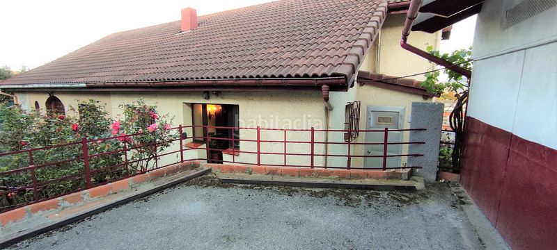 Foto 1bf8bb26-9a8b-45f2-9d36-a94bc59c6a11. Casa adossada amb calefacció aparcament a Valle de Trápaga - Trapagaran