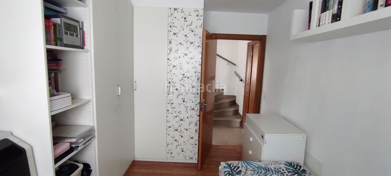 Foto 02c3e717-9f22-4e4c-96dd-7a69ac112784. Casa aparellada amb calefacció aparcament a Mioño-Santullán Castro - Urdiales