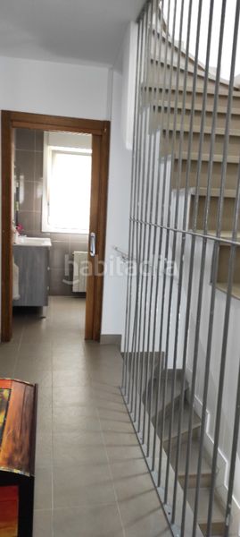 Foto a42887c2-dd5c-4b99-8f5e-fa7517c8d23c. Casa aparellada amb calefacció aparcament a Mioño-Santullán Castro - Urdiales