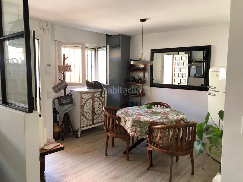 Foto b986cd98-60db-4395-85ca-921c0dec2775. Casa adossada amb xemeneia calefacció aparcament piscina a Haro