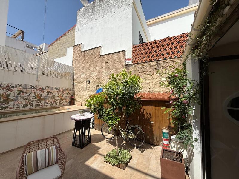 Foto e6166452-ce20-4f61-a9a8-45e7566998a9. Casa exclusiva casa con encanto en el corazón de miraflores! en Sevilla