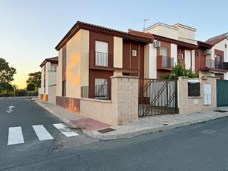 Casa adossada  Calle ahualulco de mercado. Casa adosada en venta