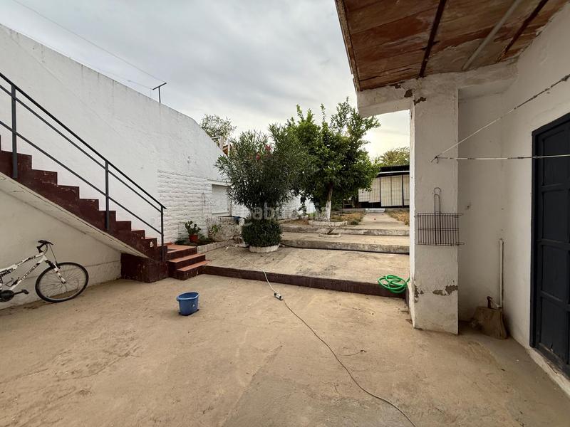 Foto 2661946b-128f-4811-9c07-6dce9f32a0b7. Casa a schiera in calle alfareria 27 in Pilas