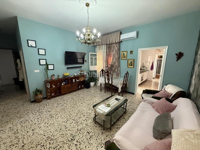 Foto c5c67fa6-98db-40d0-90c0-0466ebf07675. Casa a schiera in calle alfareria 27 in Pilas