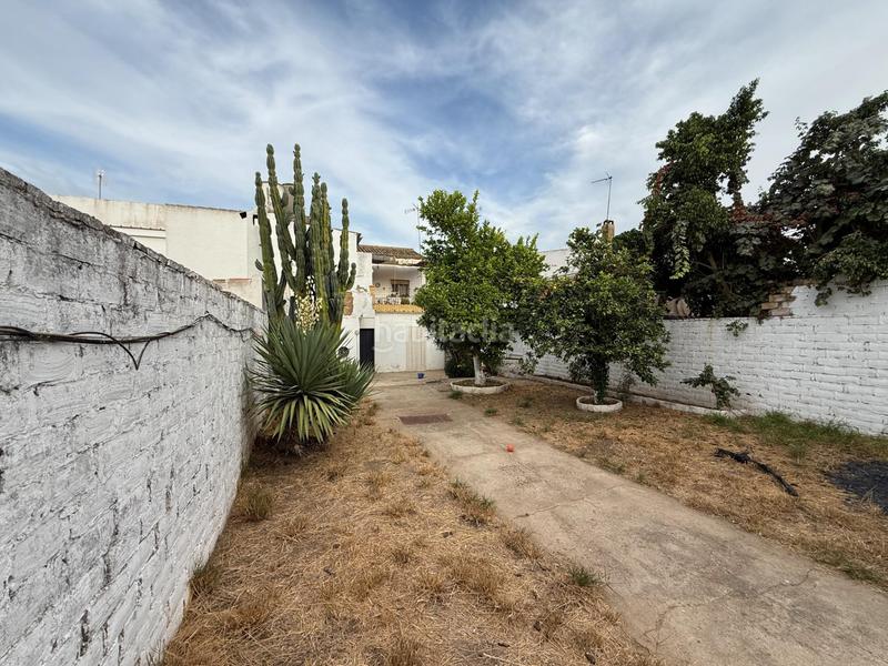 Foto e3171a18-1d26-41d2-8951-ee0409c1b6f5. Casa a schiera in calle alfareria 27 in Pilas