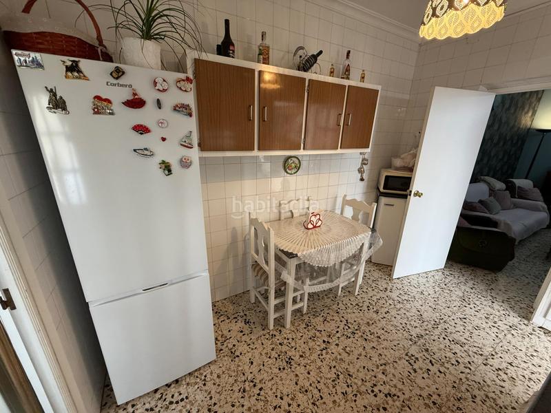 Foto f2d59b83-e555-4a24-8188-b5557effdcf5. Casa a schiera in calle alfareria 27 in Pilas