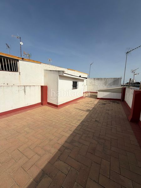 Foto 3bb3f595-fb80-4d97-9bcd-fa998ced9d3b. Casa a Palmete Sevilla