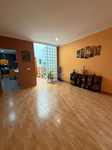 Foto 4037f903-fa49-444f-be20-3a8372874809. Casa a Palmete Sevilla