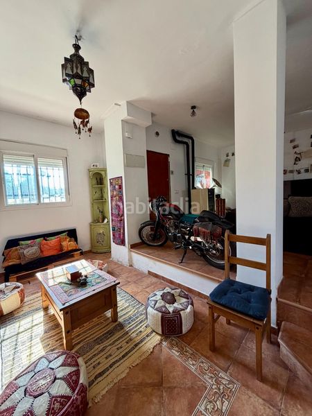 Foto d3529b1a-7950-4433-a141-4115eaaeff54. Maison jumelée avec parking dans Villanueva del Ariscal