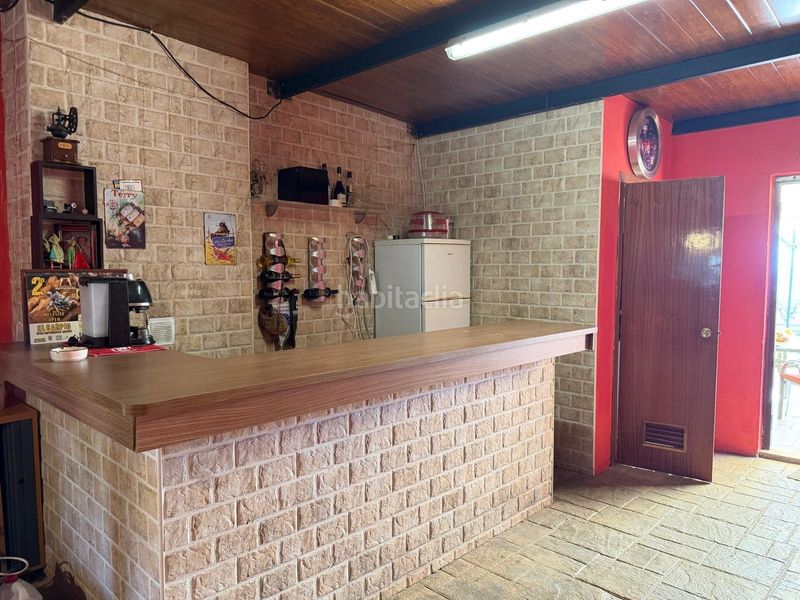 Foto 0ff1f4db-4b74-4902-abbb-e7d3105033f4. Casa amb aparcament piscina a Castillo de las Guardas (El)
