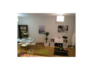 Estudi a Gondomar. Estudio con licencia de vivienda turística en el centro de gondo