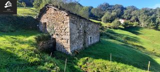 House in Selaya. Oportunidad única en selaya! cabaña pasiega tradicional de 178m2