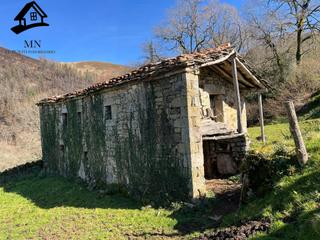 Masia a Selaya. Venta de cabaña independiente con finca privada en selaya