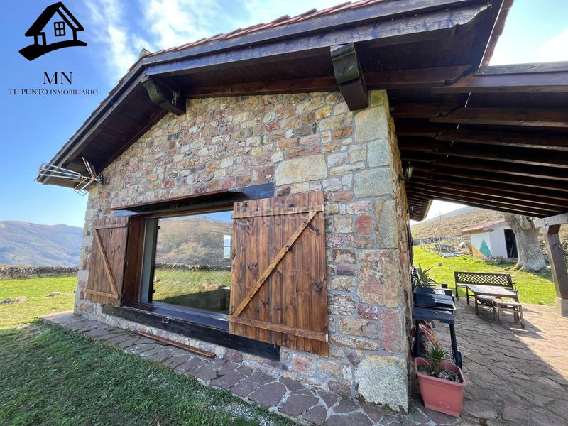 Foto 670c6aee-a3ee-415f-bb86-23c98cb33725. Masia a Cabuérniga