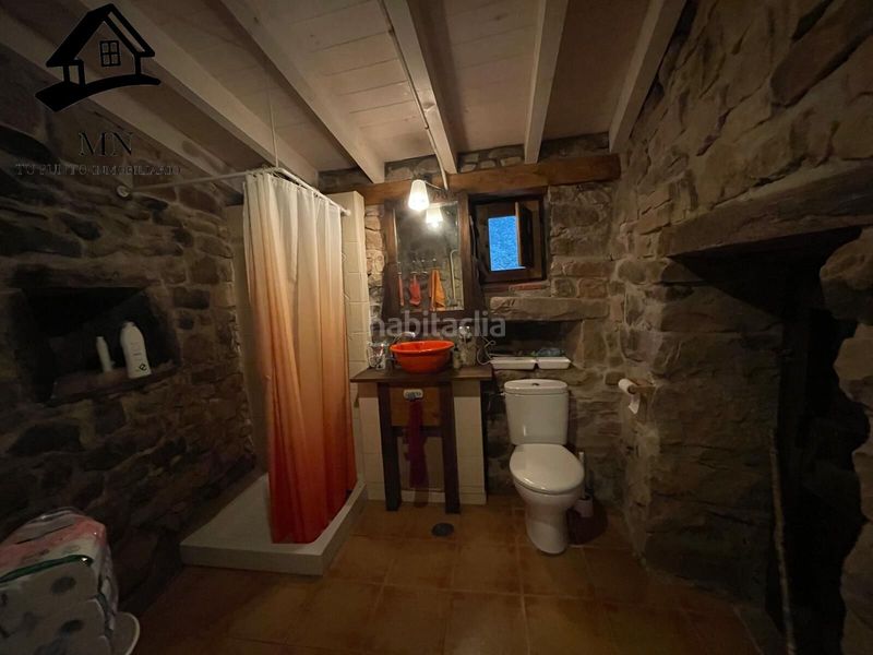 Foto c03d9fd6-77b1-4a1f-a8f1-813f970c7574. Casa amb calefacció a Vega de Pas