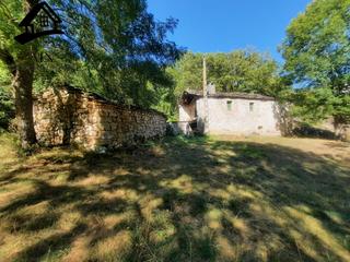 Masia a Espinosa de los Monteros. Cabaña rústica en el corazón de la naturaleza