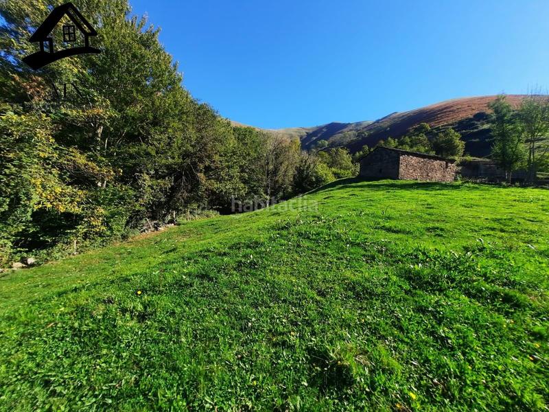 Foto 50cc2331-52d4-46f9-8e01-24ae1c71790d. Masía cabañas en Vega de Pas