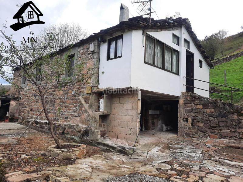 Foto f23cab24-3a9c-4d6b-b20c-650c0a65eef3. Bauernhof in Vega de Pas