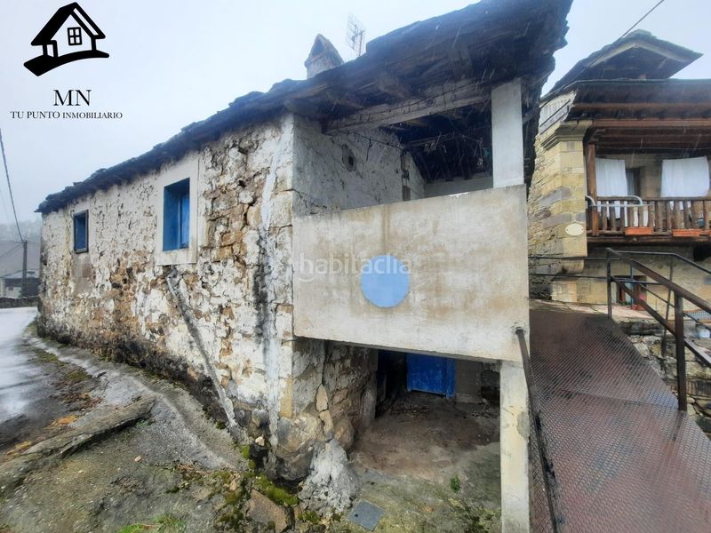 Foto 193ccd1d-1ff0-40a9-9a80-cbaad9dccd30. Casa amb aparcament a Vega de Pas