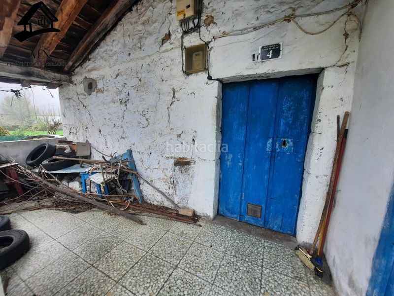 Foto c88022c3-9610-44cd-a3ea-37625acc72e3. Casa amb aparcament a Vega de Pas