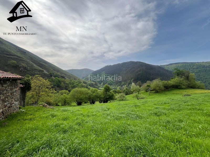 Foto 9fc56360-a509-45ce-9fe4-85c863801931. Masia a Luena