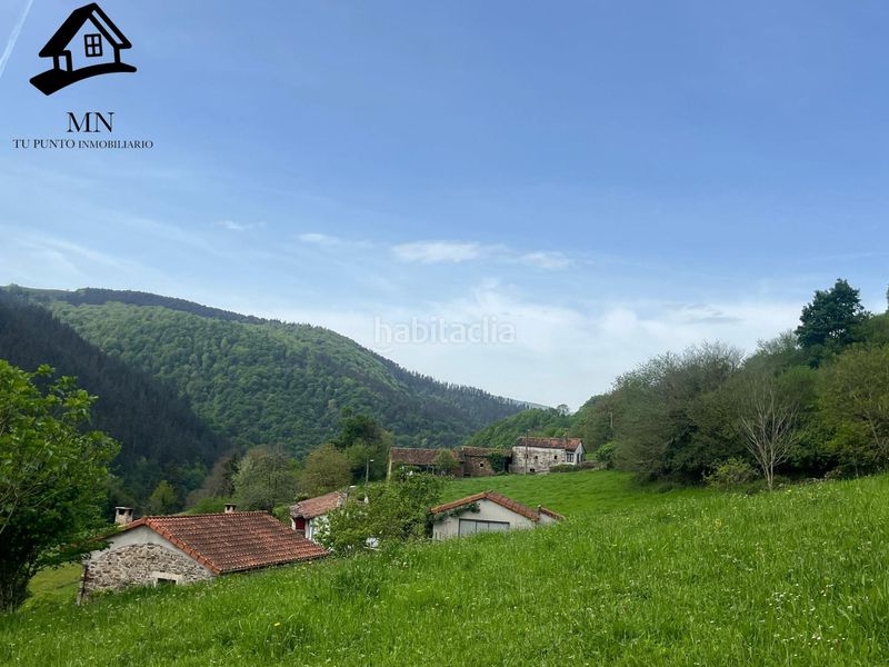 Foto c6b30fb1-fe3e-4149-a54f-ae6a1bdce0f7. Masia a Luena