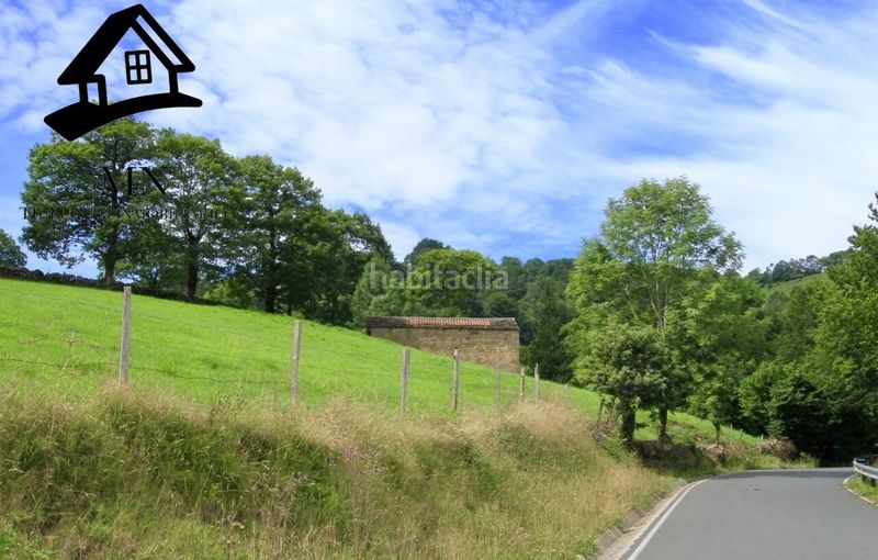 Foto e88bdbee-8719-4ca8-b823-1084f2485dbe. Masia a Luena