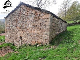 Casale in Luena. Auténtica cabaña pasiega con 1,7 hectáreas en luena