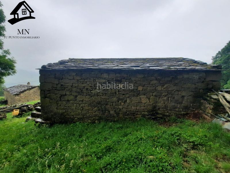 Foto bee50eaf-8809-4349-9678-8e82e8602301. Masia a Vega de Pas